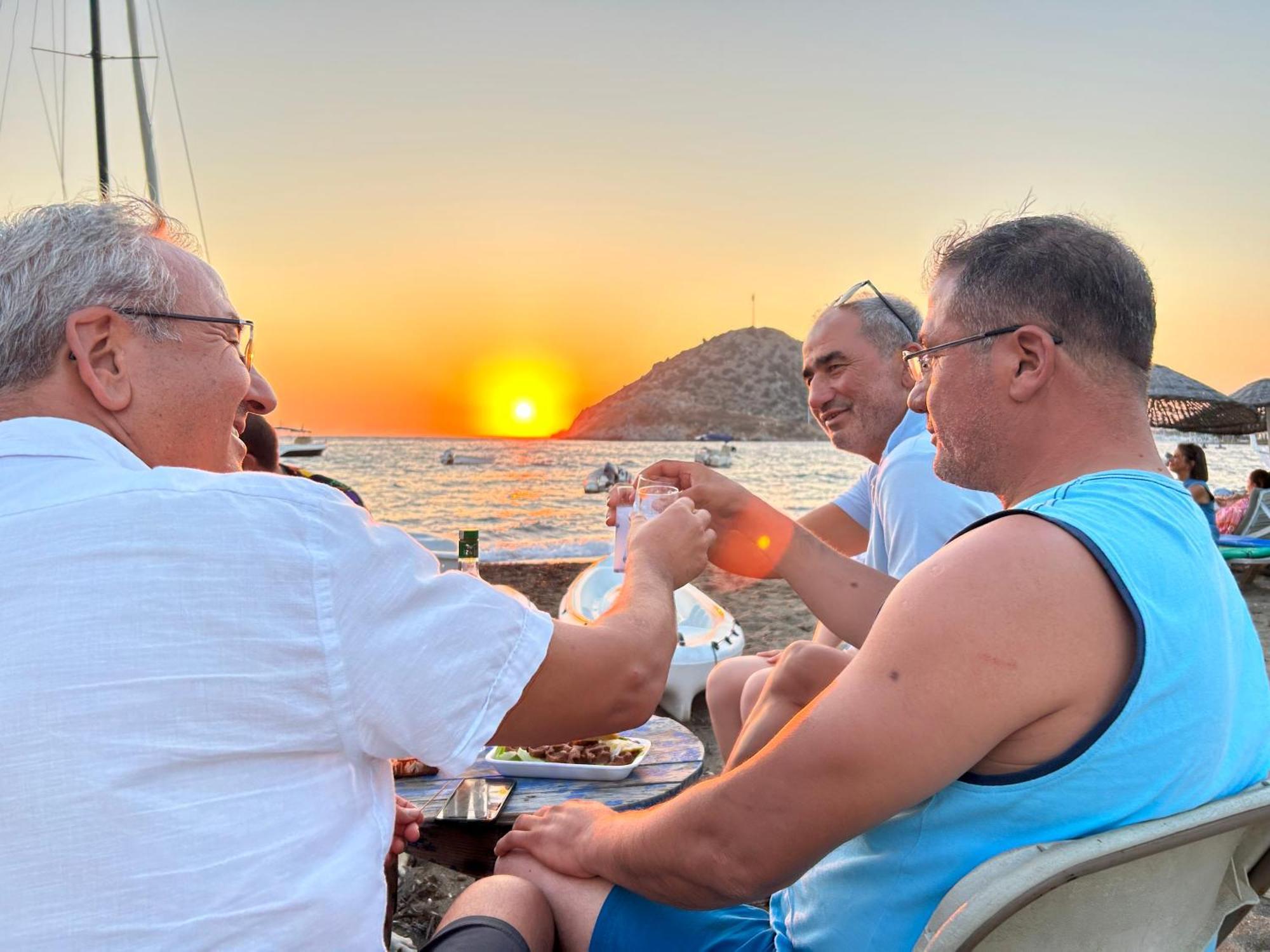 Paradise Guemuesluek Εξωτερικό φωτογραφία