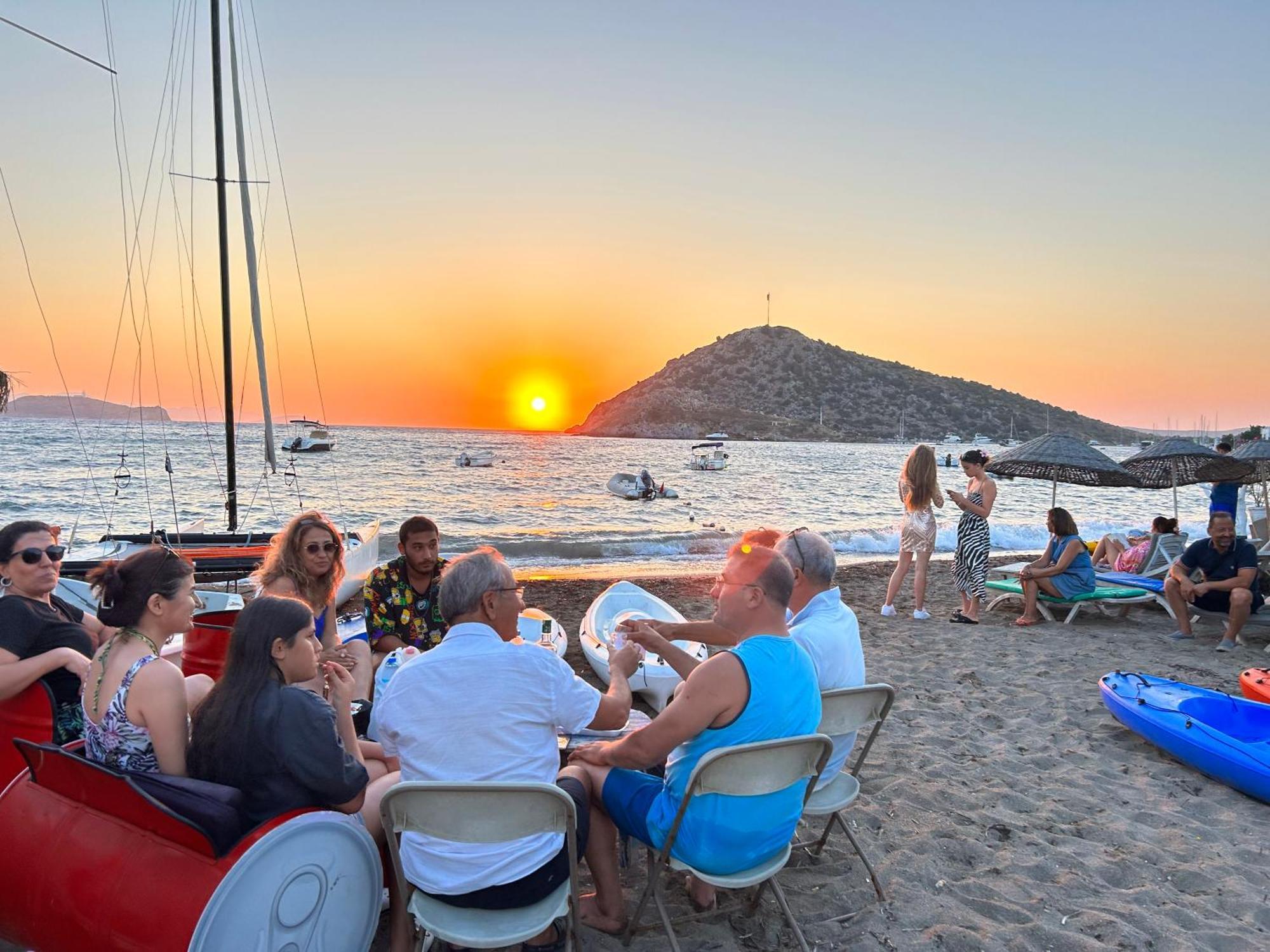 Paradise Guemuesluek Εξωτερικό φωτογραφία